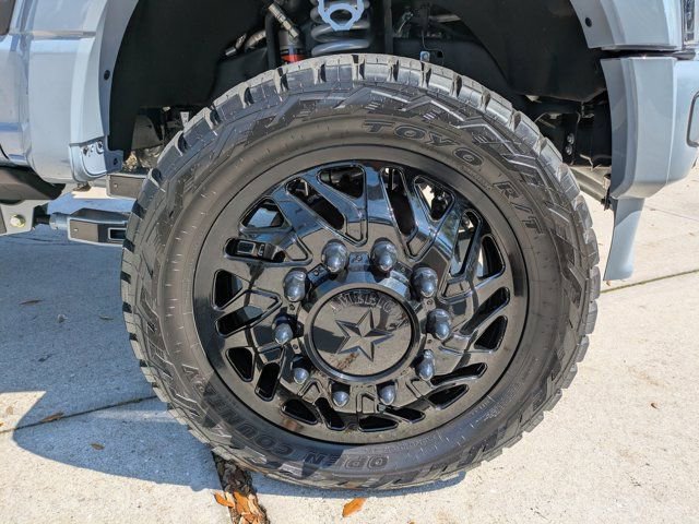 Used 2024 Ford F450 Limited w/ FX4 Off-Road Package image 17