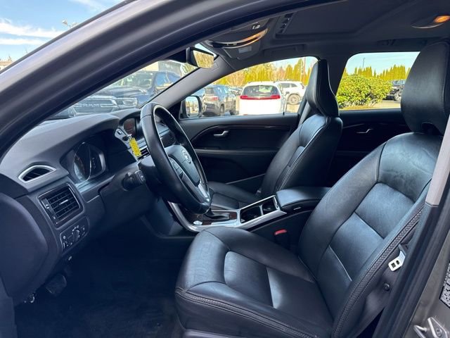 Used 2016 Volvo XC70 T5 Premier w/ Proximity Package image 22