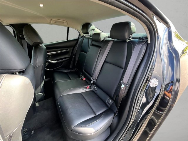 Used 2019 MAZDA MAZDA3 Sedan FWD image 25