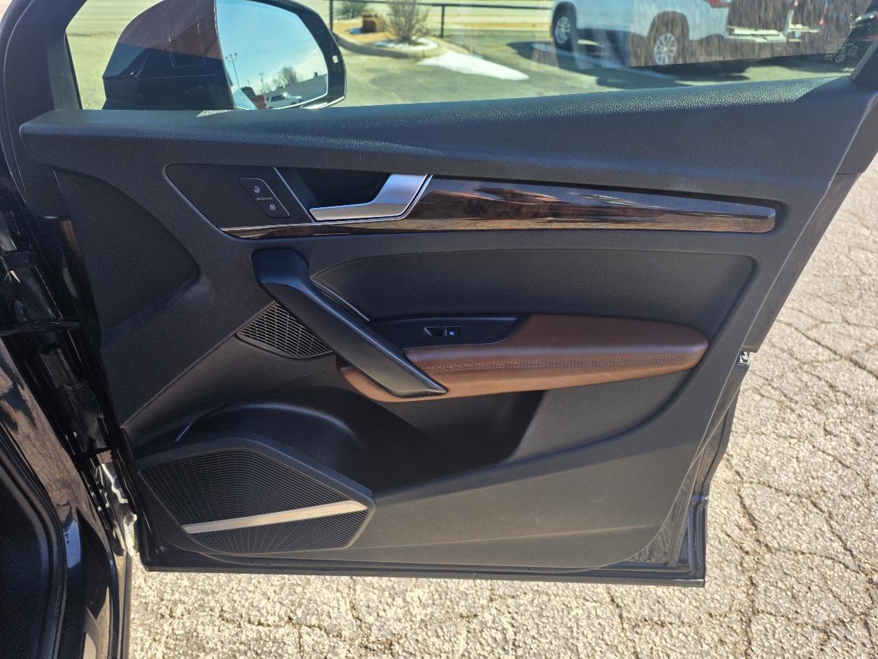 Used 2019 Audi Q5 2.0T Premium Plus image 16