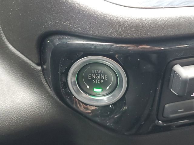 Used 2025 GMC Sierra 1500 Elevation image 25