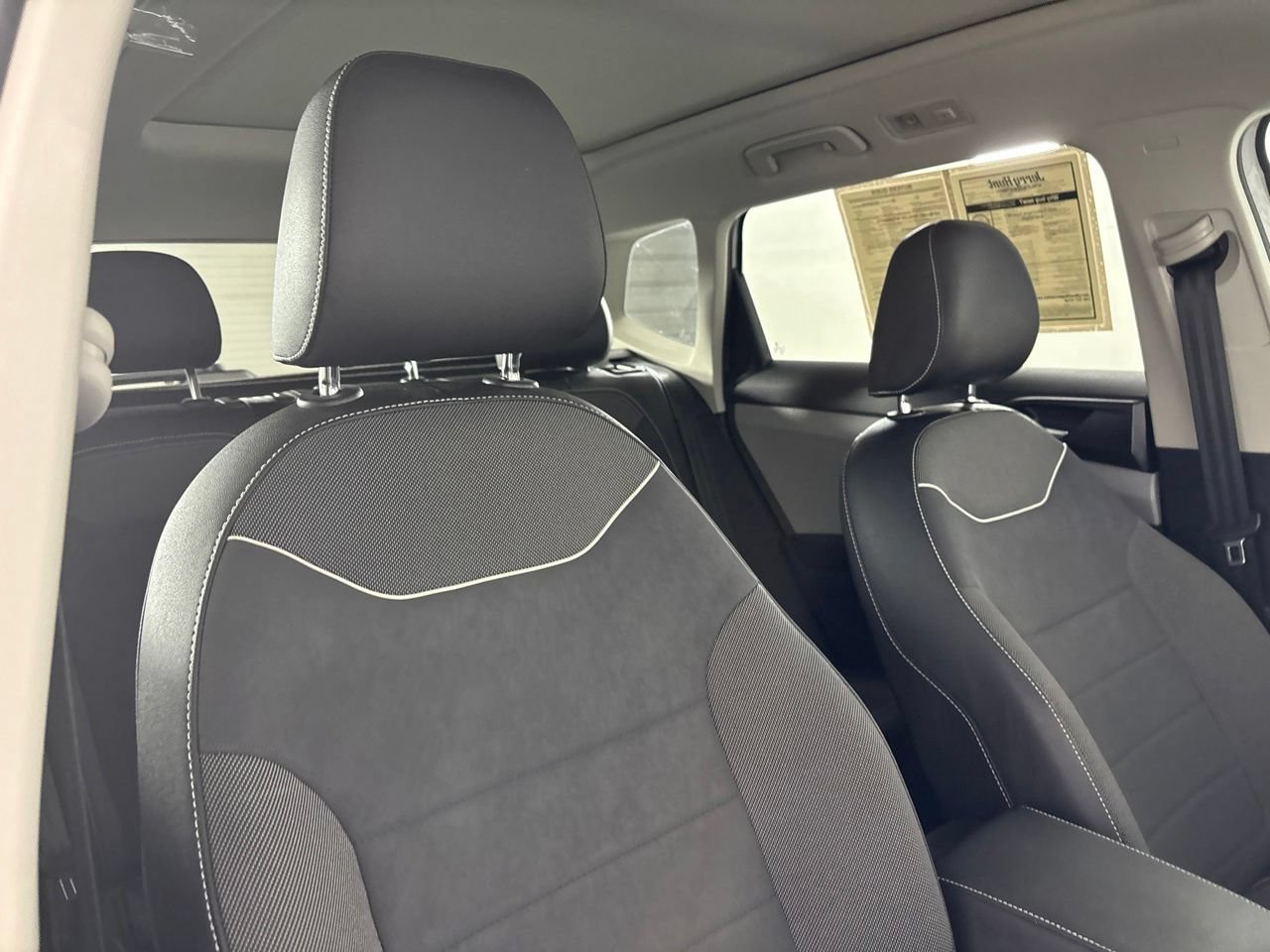 Used 2023 Volkswagen Taos SE w/ Panoramic Sunroof Package AWD/4WD image 30