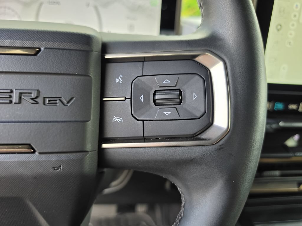 Used 2025 GMC Hummer EV 2X w/ LPO, Dark Essentials Package AWD/4WD image 33