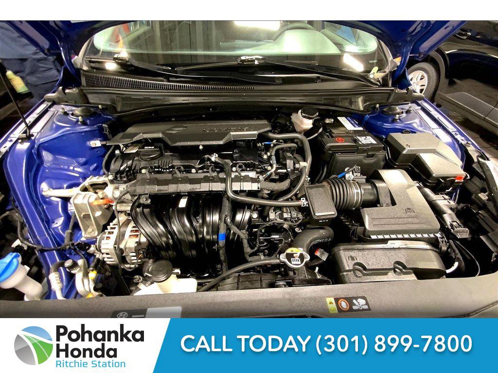 Used 2023 Hyundai Elantra SEL w/ Cargo Package image 9