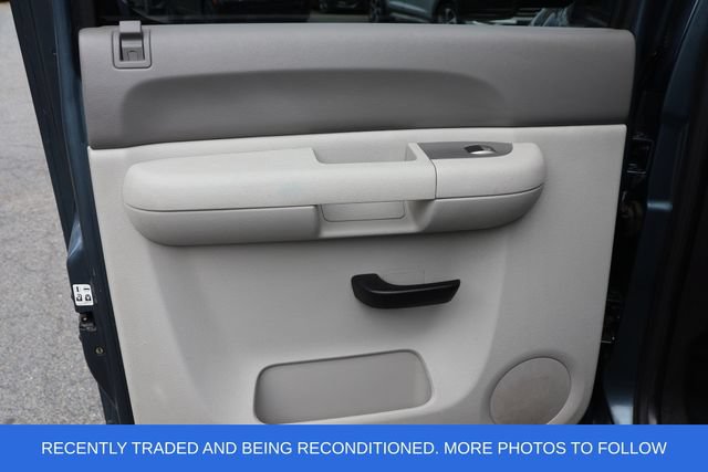 Used 2011 Chevrolet Silverado 3500 W/T AWD/4WD image 22
