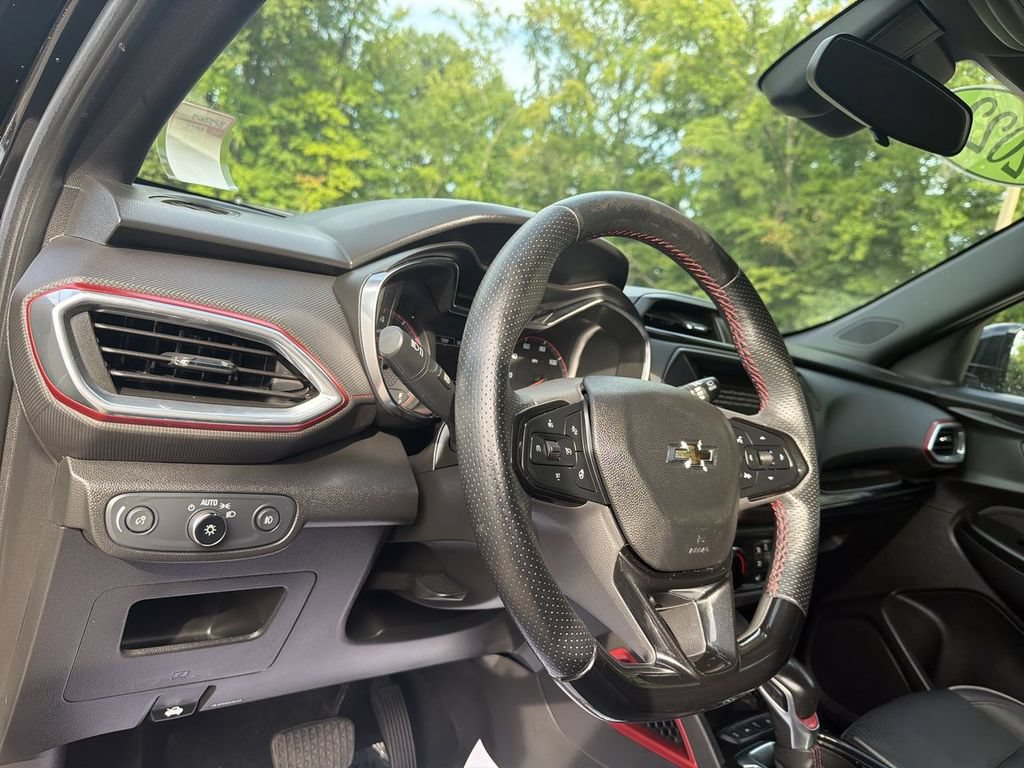 Used 2022 Chevrolet TrailBlazer RS FWD image 10