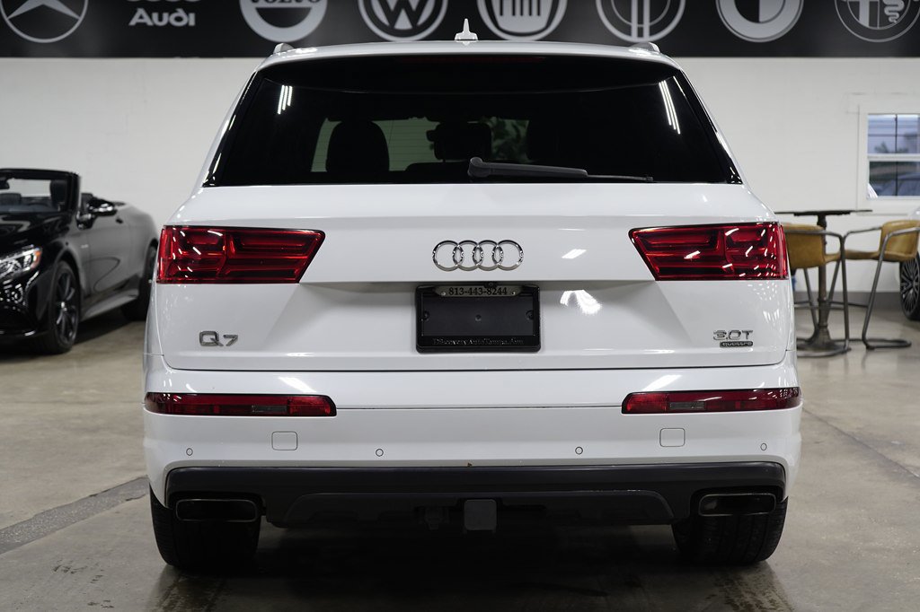 Used 2017 Audi Q7 3.0T Prestige w/ Prestige Package AWD/4WD image 4