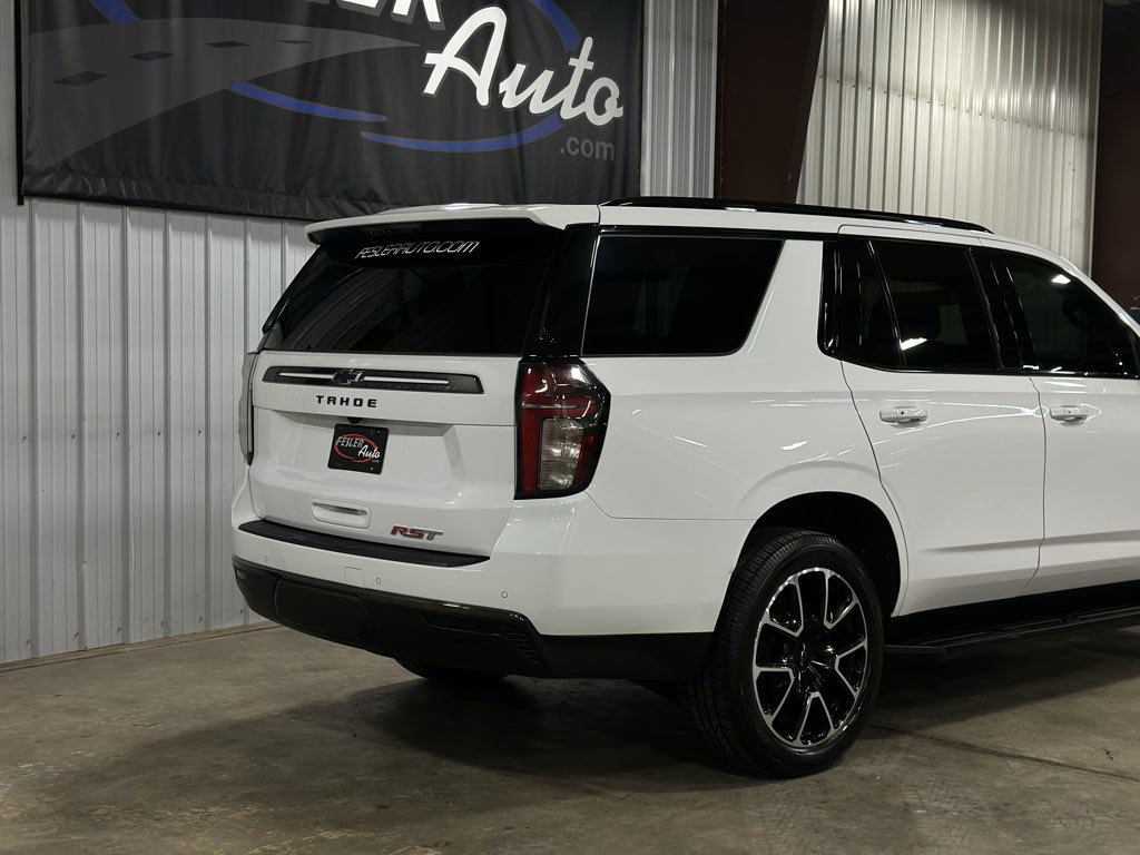 Used 2022 Chevrolet Tahoe RST w/ Luxury Package image 16
