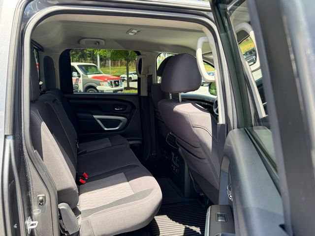 Used 2021 Nissan Titan SV w/ SV Convenience Package AWD/4WD image 31