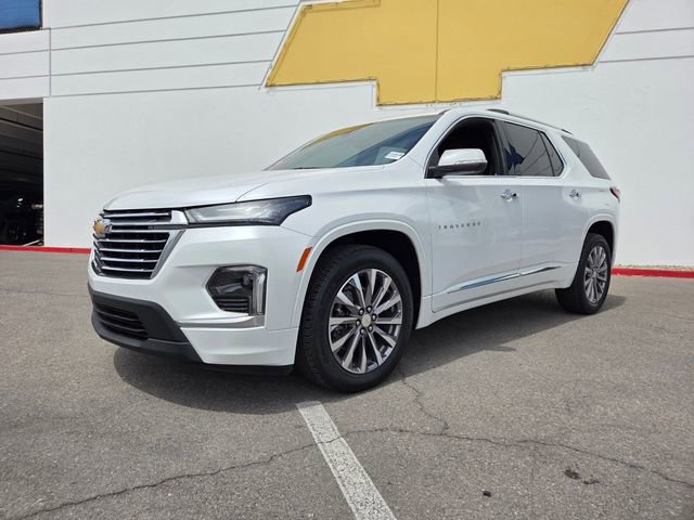 Certified 2022 Chevrolet Traverse Premier w/ LPO, Cargo Package FWD image 2