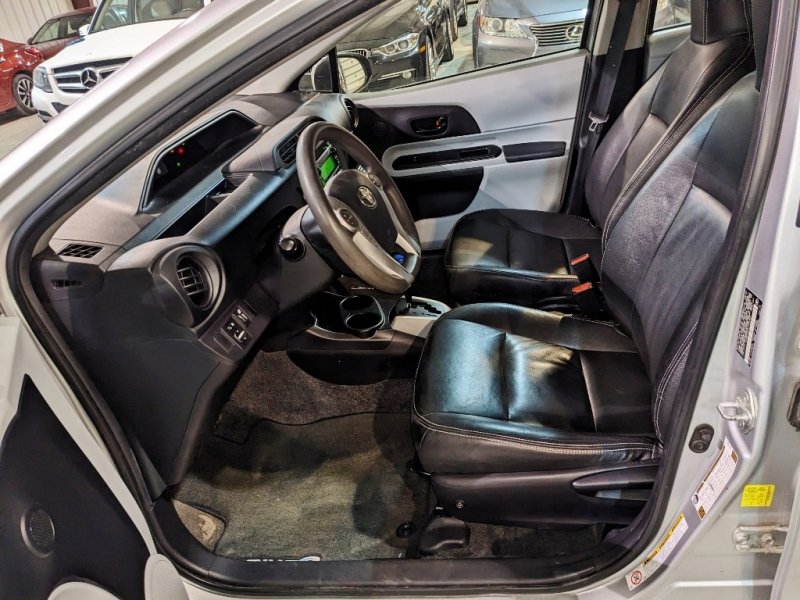 Used 2012 Toyota Prius C One image 14