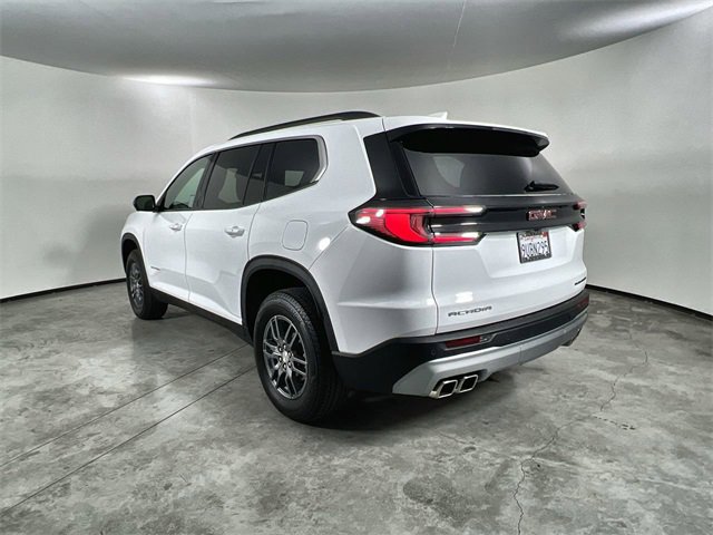 Used 2025 GMC Acadia Elevation image 6