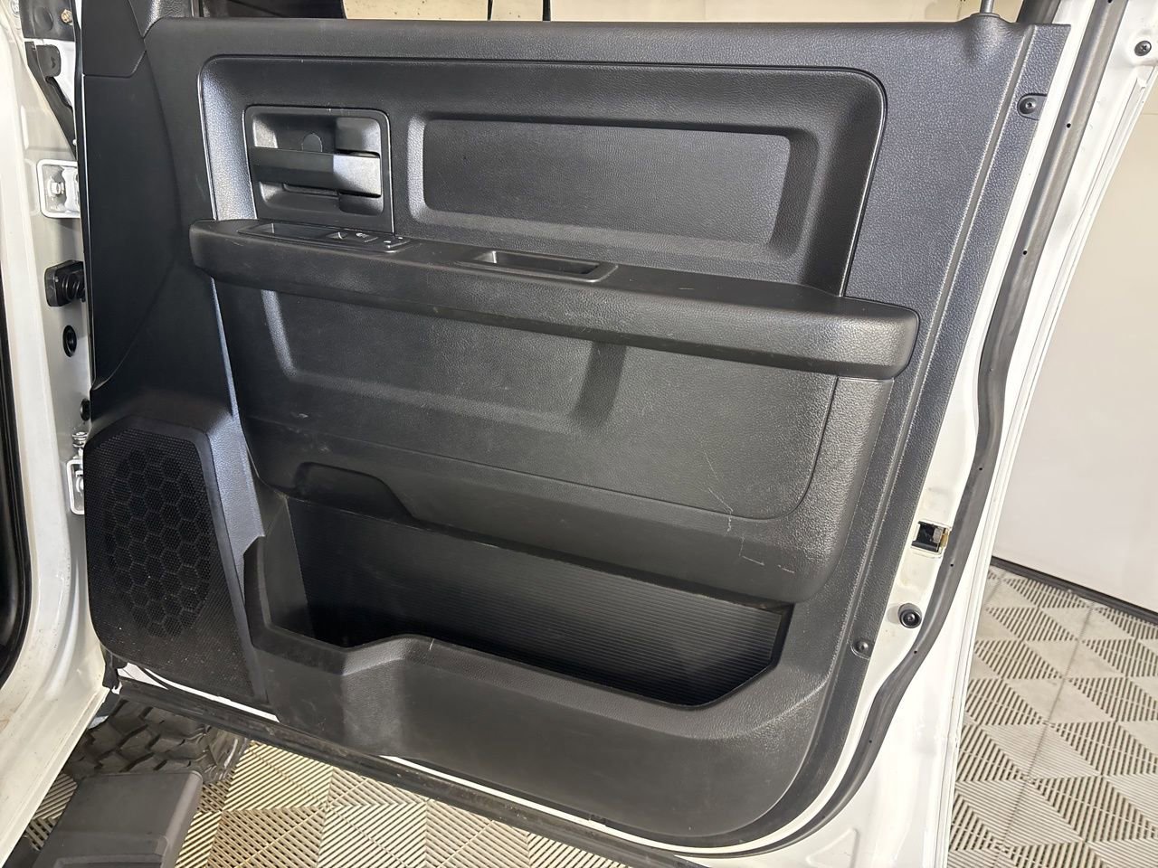 Used 2015 RAM 2500 Tradesman image 27