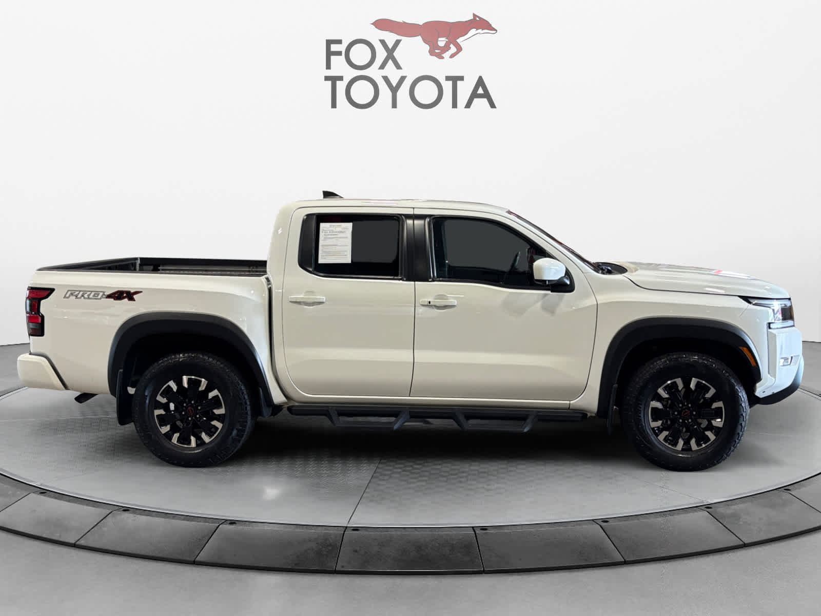 Used 2022 Nissan Frontier PRO-4X image 7