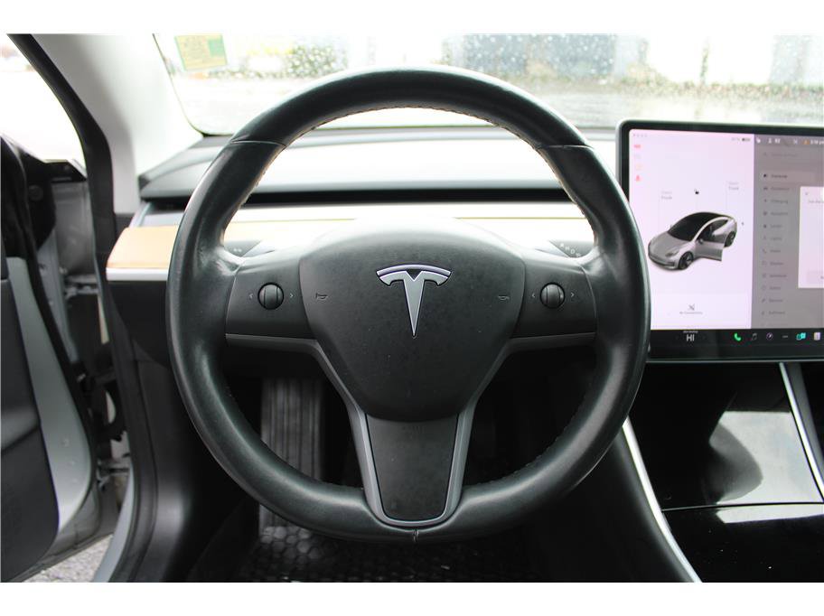Used 2018 Tesla Model 3 Long Range image 15