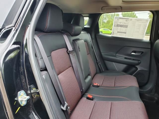 New 2026 Nissan Kicks SR w/ SR Premium Package image 12