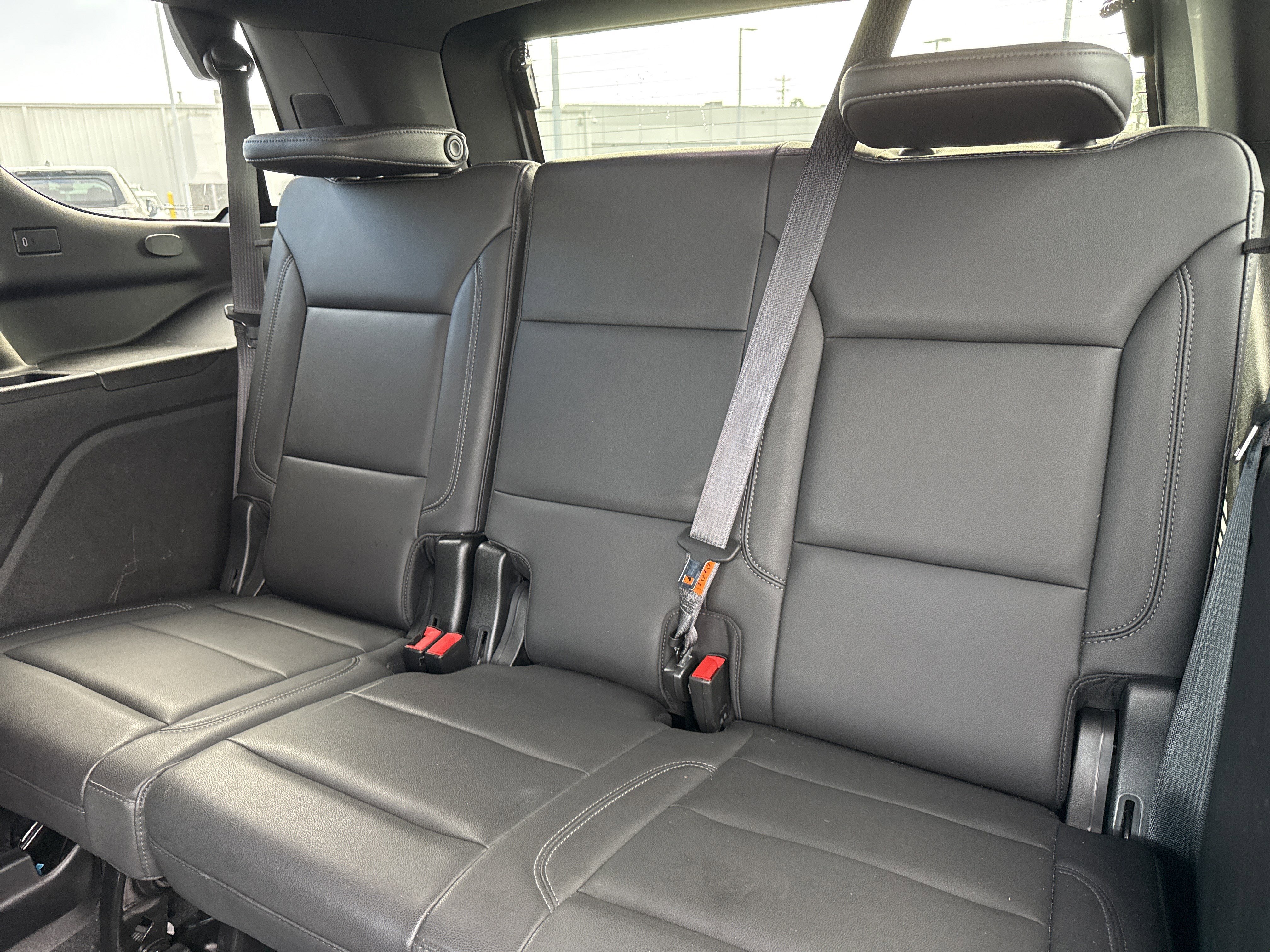 Used 2021 Chevrolet Tahoe Z71 w/ Luxury Package image 31