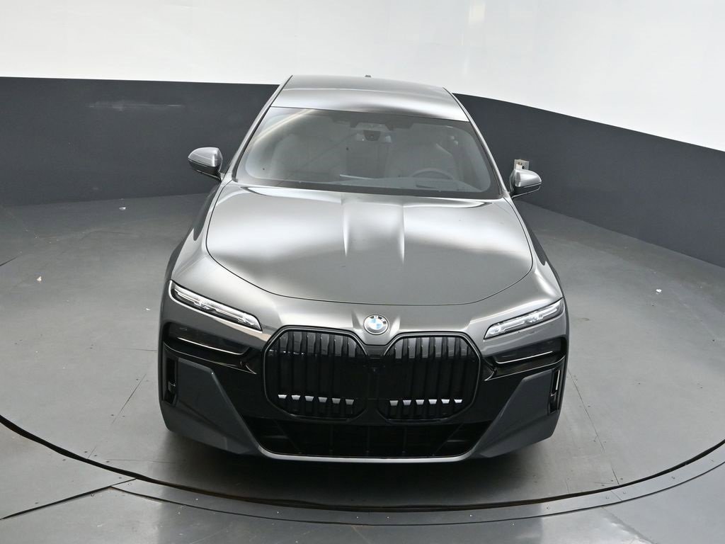 New 2026 BMW 740i w/ Executive Package image 36