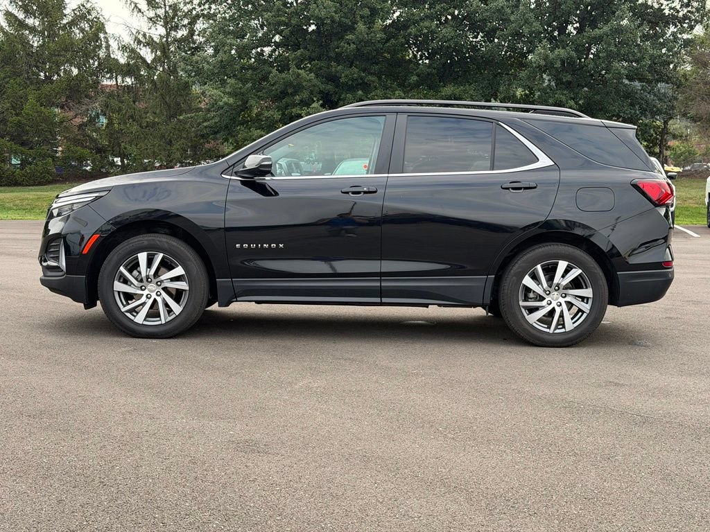 Used 2024 Chevrolet Equinox LT AWD/4WD image 3