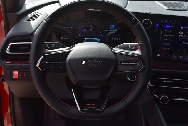 New 2026 Chevrolet Traverse RS w/ LPO, Floor Liner Package FWD image 22
