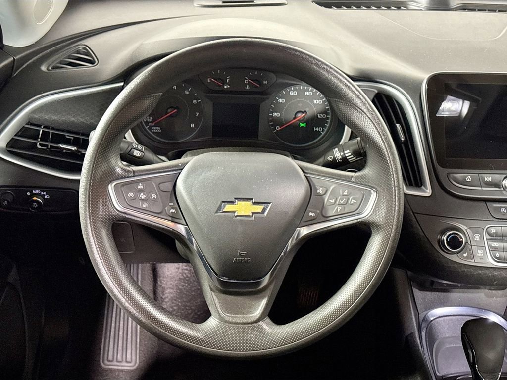 Used 2023 Chevrolet Malibu LT FWD image 13