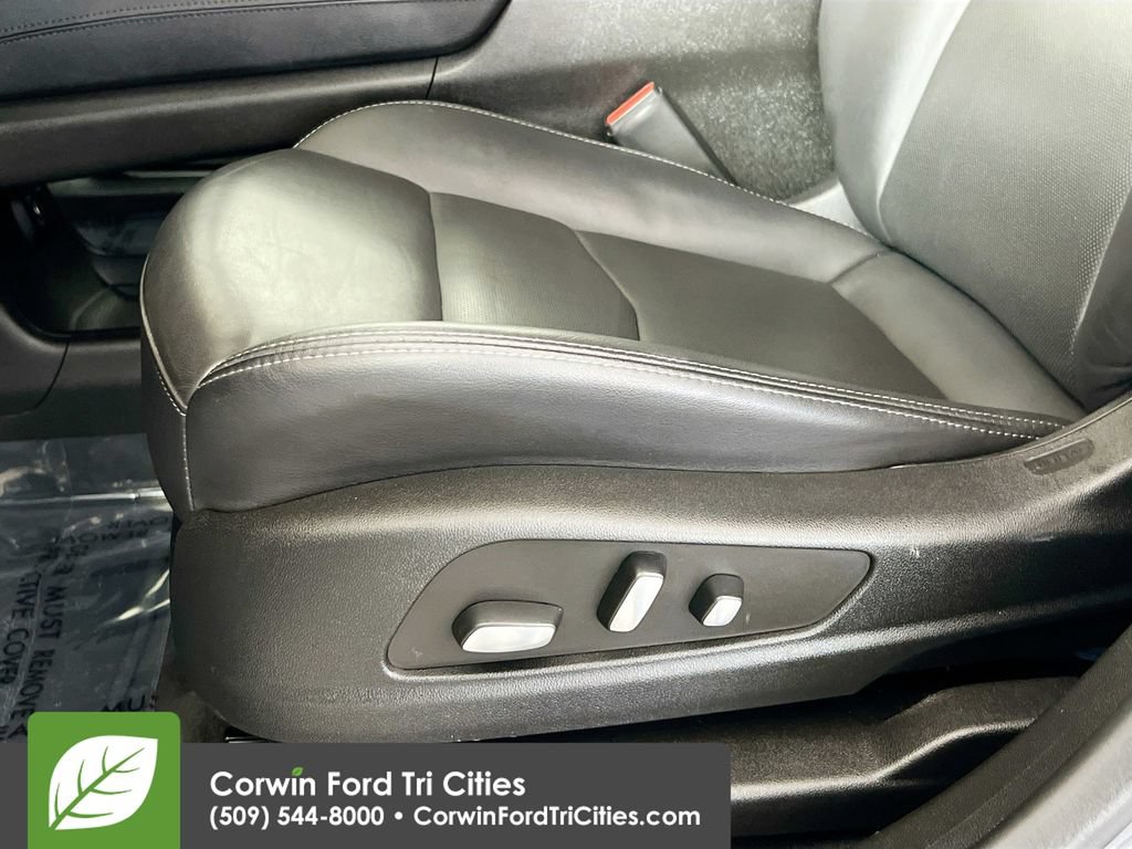 Used 2023 Cadillac XT5 Sportv w/ Technology Package AWD/4WD image 24