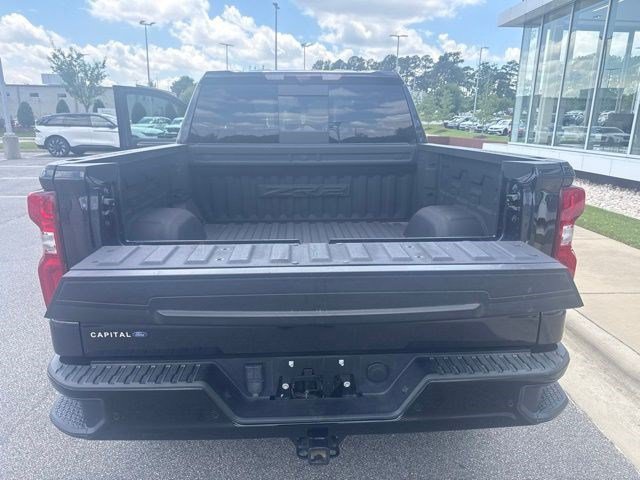 Used 2023 Chevrolet Silverado 1500 ZR2 w/ Technology Package AWD/4WD image 12