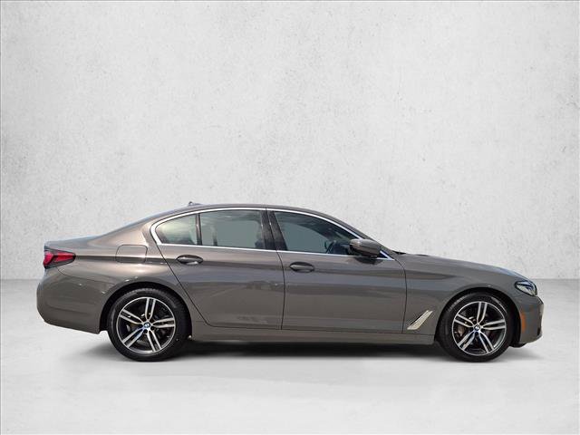 Used 2022 BMW 530i xDrive w/ Convenience Package AWD/4WD image 4