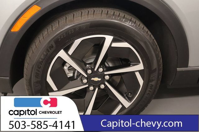 Used 2026 Chevrolet Equinox EV LT FWD image 9