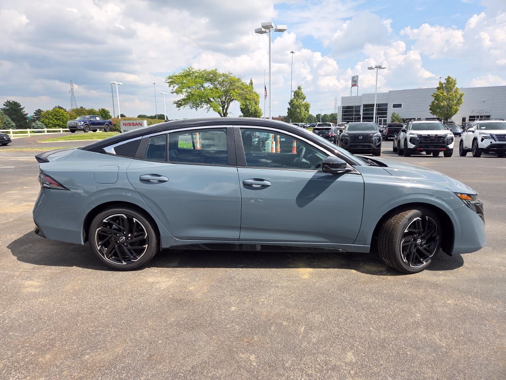 New 2026 Nissan Sentra SR w/ SR Premium Package FWD image 26