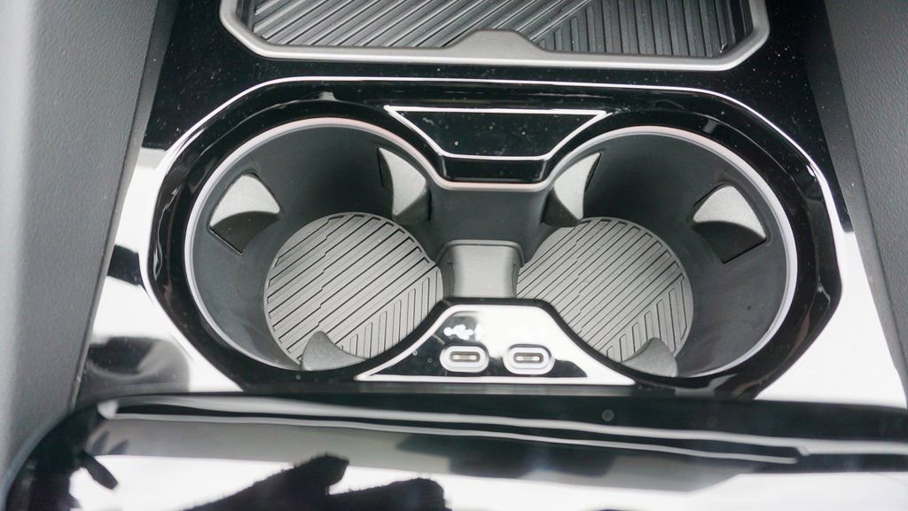 Used 2026 BMW 530i xDrive w/ Premium Package image 18