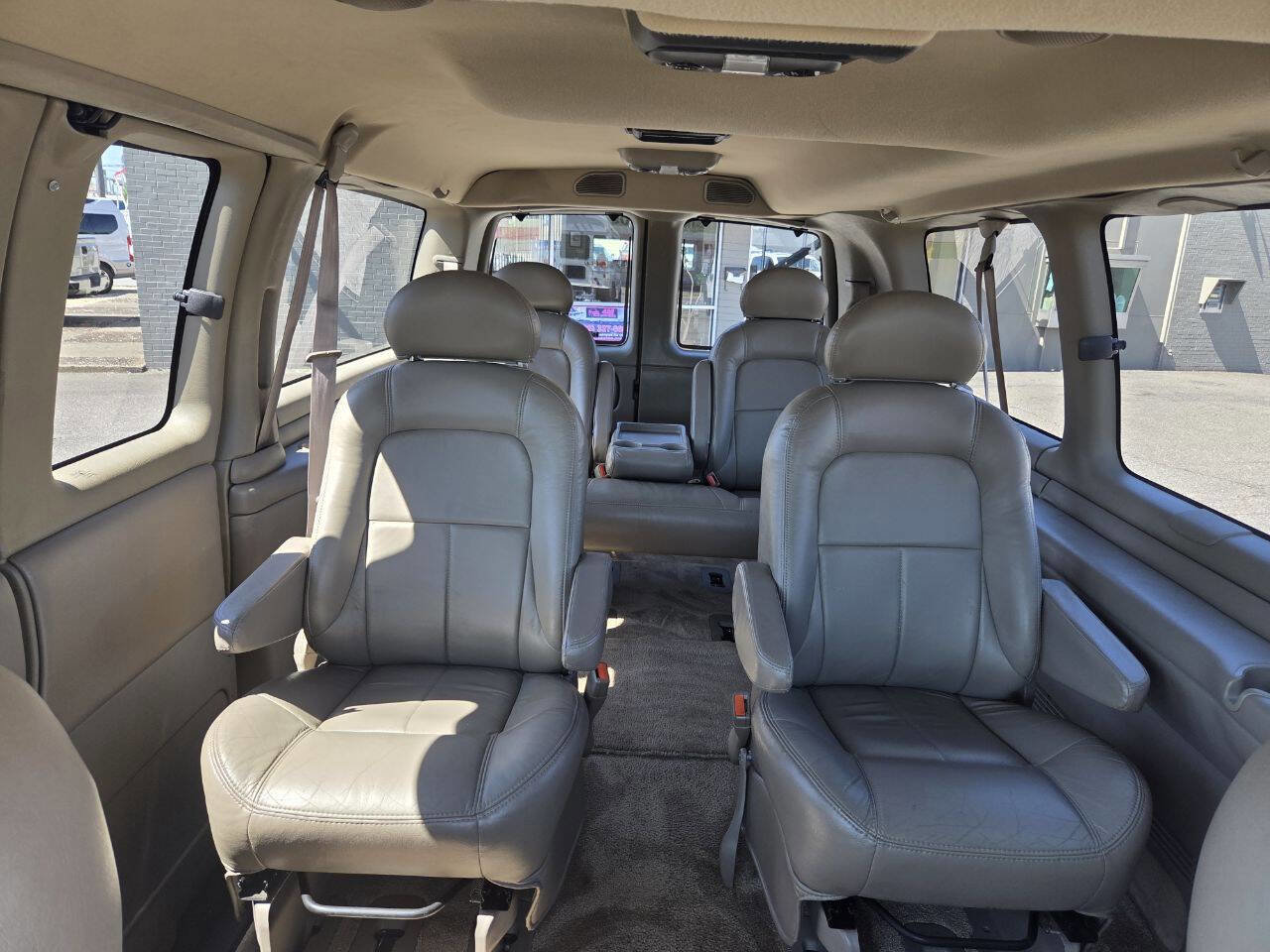 Used 2001 GMC Savana 1500 SLT RWD image 12
