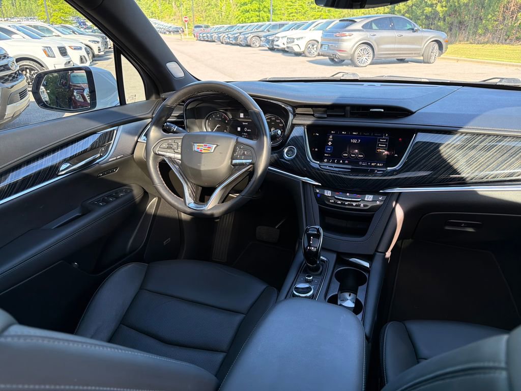 Used 2024 Cadillac XT6 Premium Luxury image 38