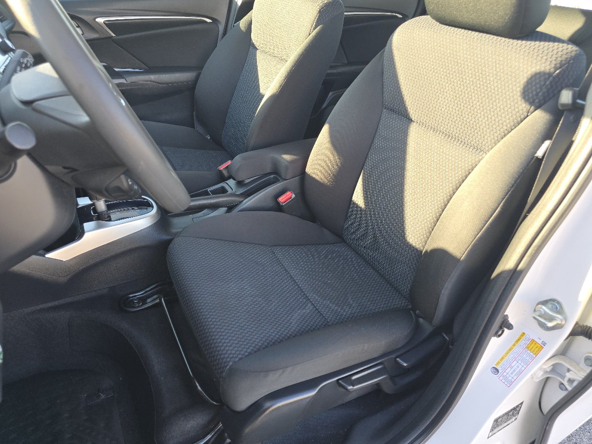 Used 2019 Honda Fit LX image 24