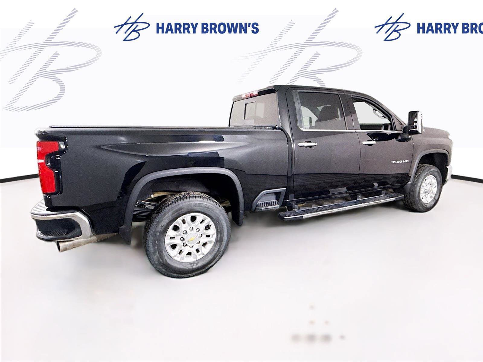 Used 2024 Chevrolet Silverado 3500 LTZ w/ LTZ Plus Package AWD/4WD image 32