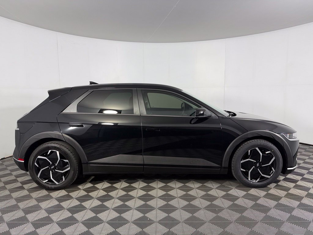 Used 2024 Hyundai Ioniq 5 SEL RWD image 7