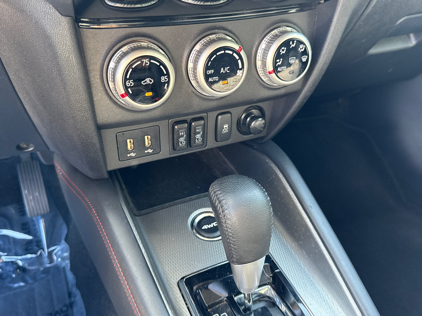 Used 2024 Mitsubishi Outlander Sport SE AWD/4WD image 28