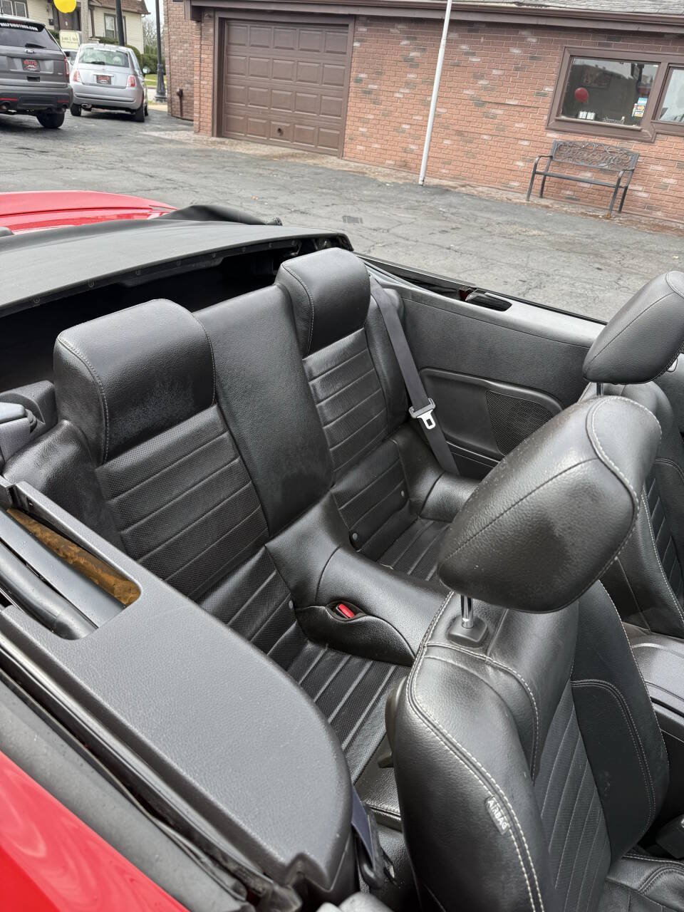 Used 2010 Ford Mustang Premium RWD image 14