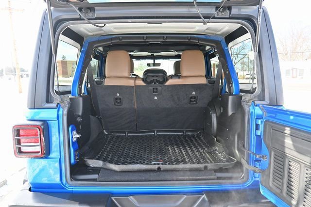 Used 2021 Jeep Wrangler Unlimited Sahara image 21