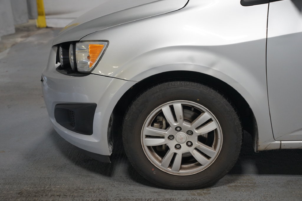 Used 2014 Chevrolet Sonic LT FWD image 5