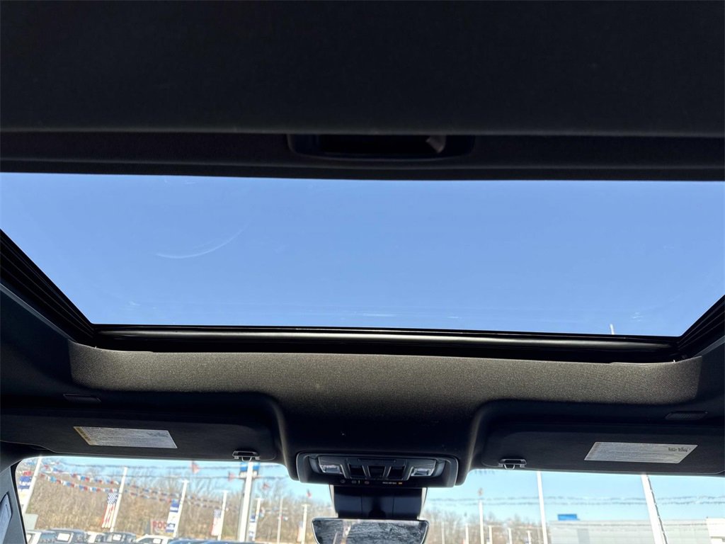 Used 2024 GMC Sierra 2500 AT4 w/ AT4 Premium Plus Package image 24