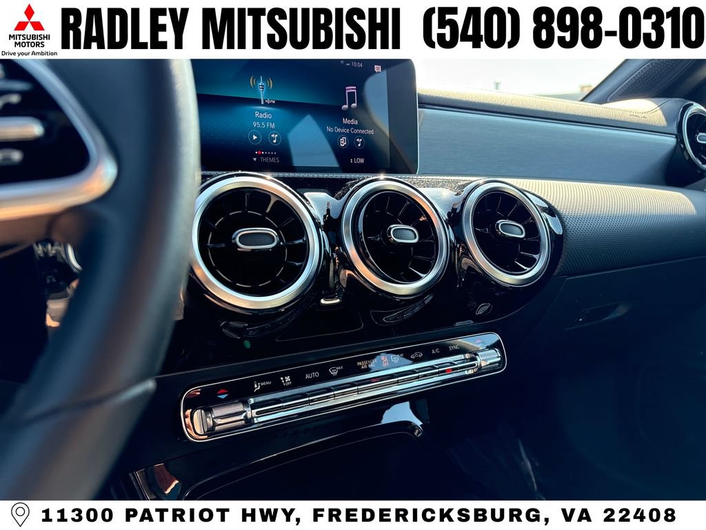Used 2020 Mercedes-Benz CLA 250 4MATIC w/ Premium Package image 11