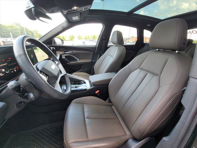 Used 2025 Audi Q5 Premium Plus w/ Premium Plus AWD/4WD image 8