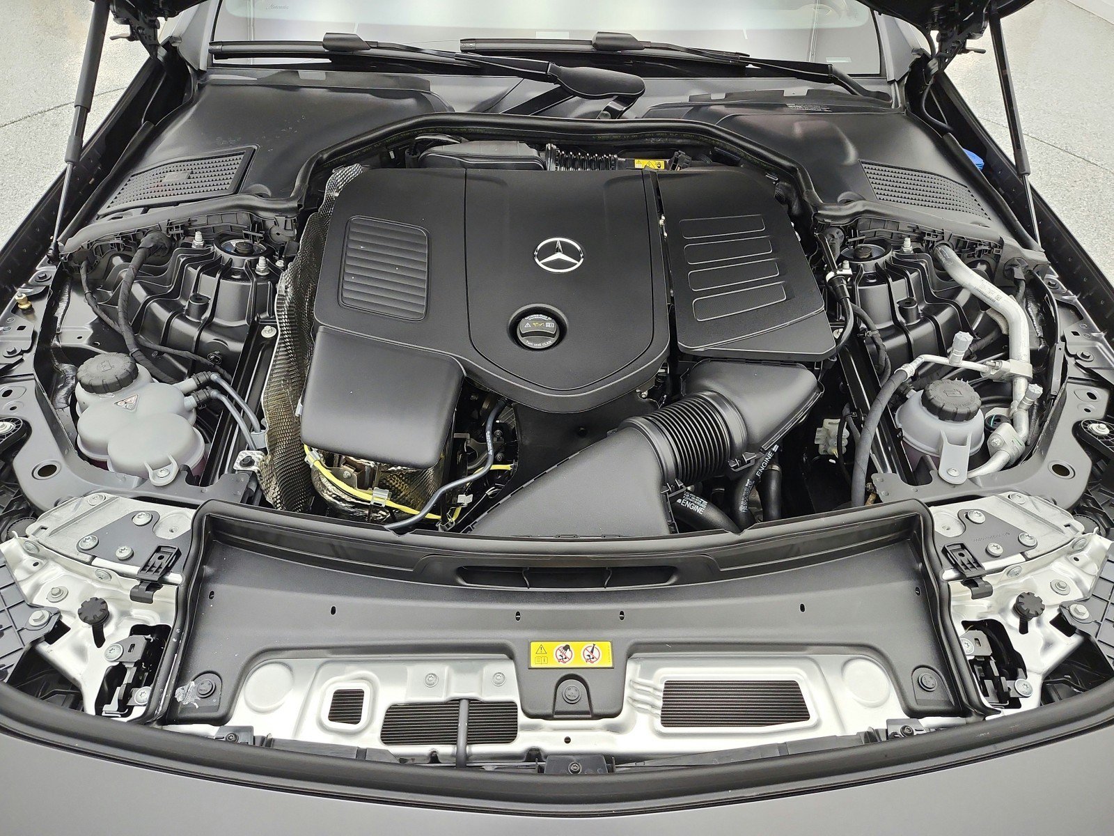 New 2026 Mercedes-Benz CLE 300 4MATIC Coupe image 12