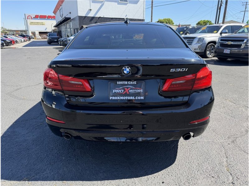 Used 2020 BMW 530i w/ Premium Package image 6