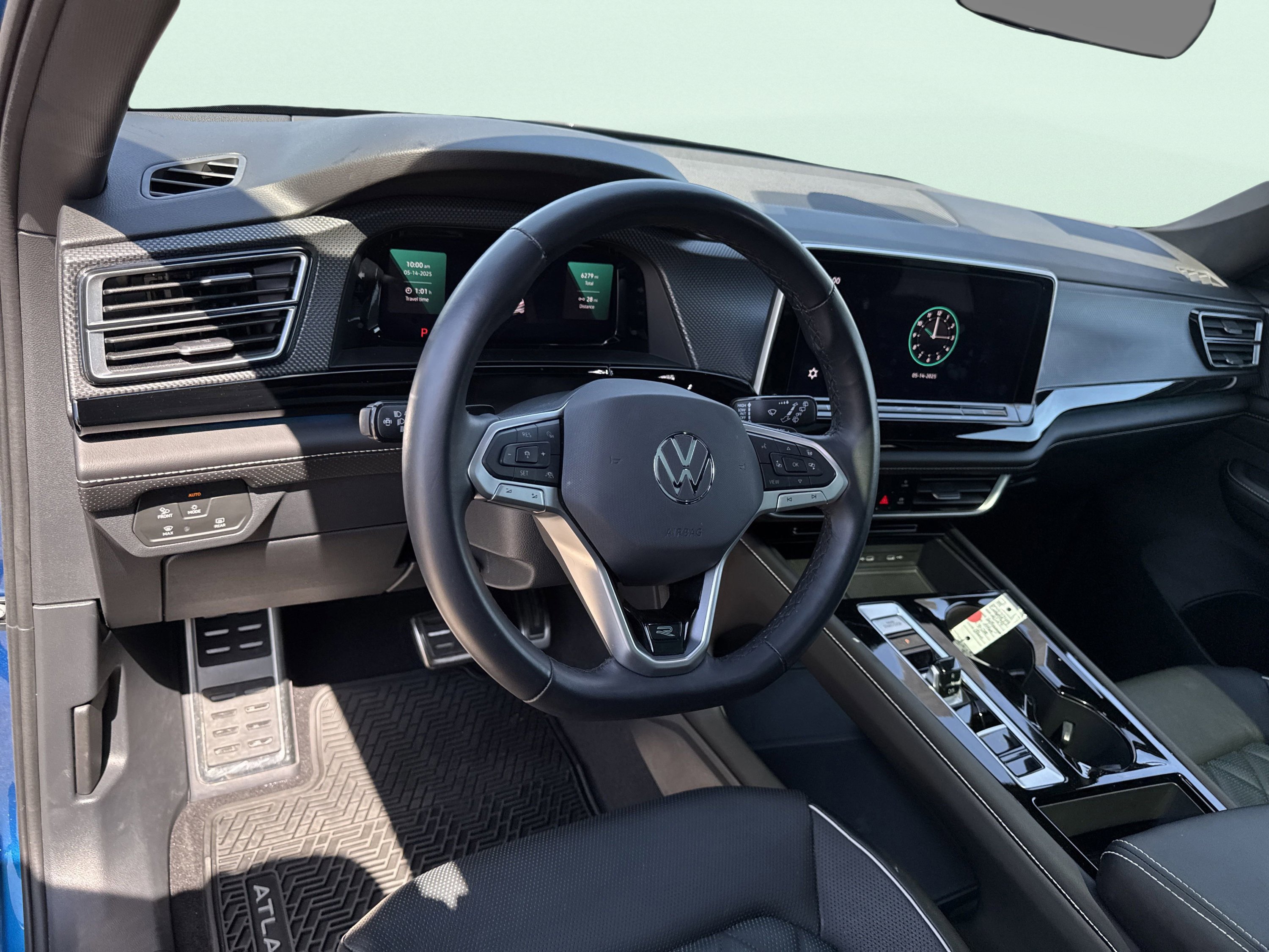 Used 2024 Volkswagen Atlas Cross Sport SEL Premium R-Line image 21