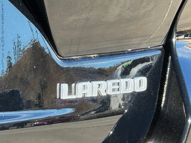 Used 2025 Jeep Grand Cherokee Laredo X w/ Trailer Tow Package image 13