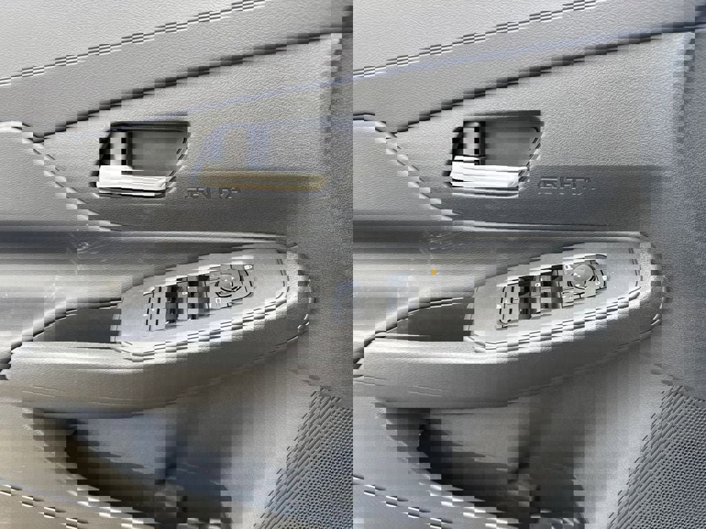 New 2026 Nissan Sentra SV w/ SV Convenience Package image 16