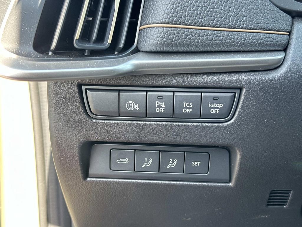 Certified 2025 MAZDA CX-70 3.3 Turbo w/ Premium Package image 18