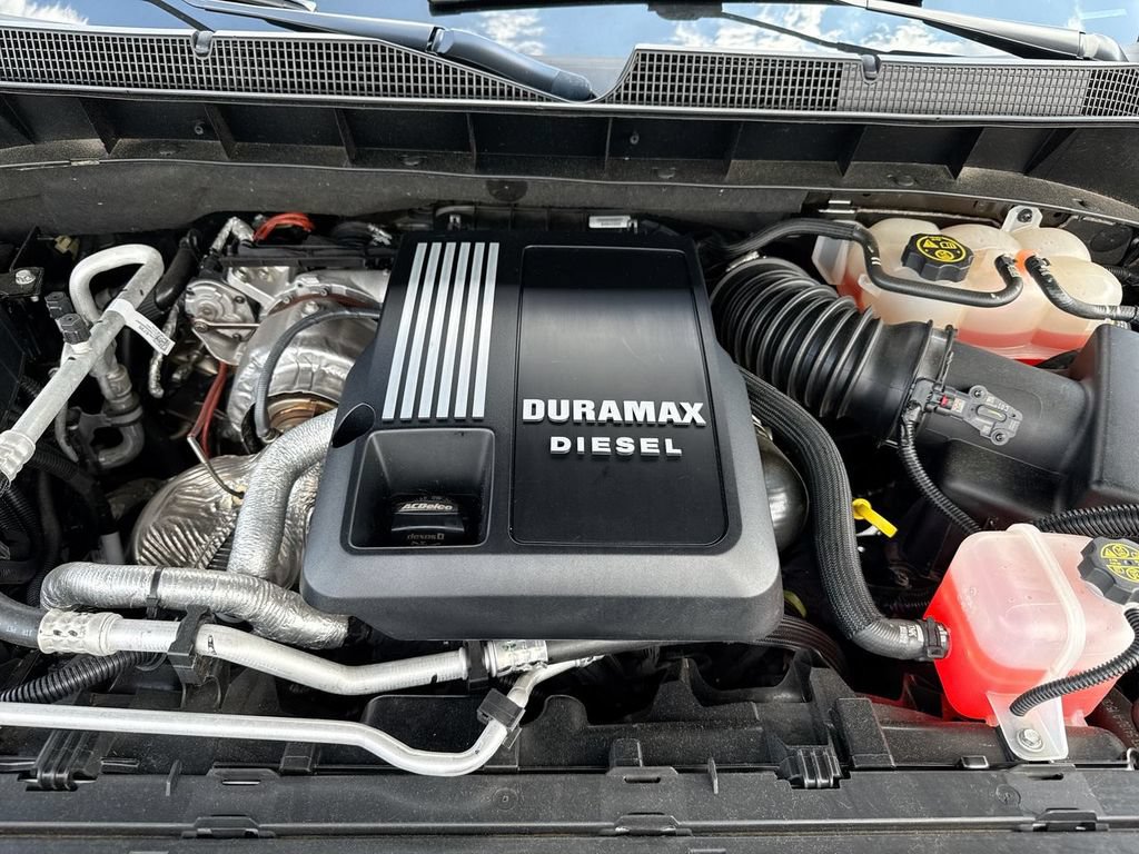 Used 2024 Chevrolet Silverado 1500 High Country AWD/4WD image 26